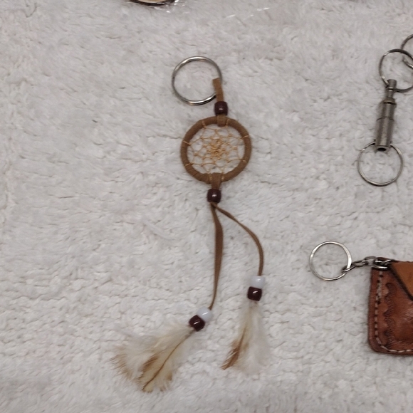 Assorted Keychain Bundle of 6 - Picture 4 of 10